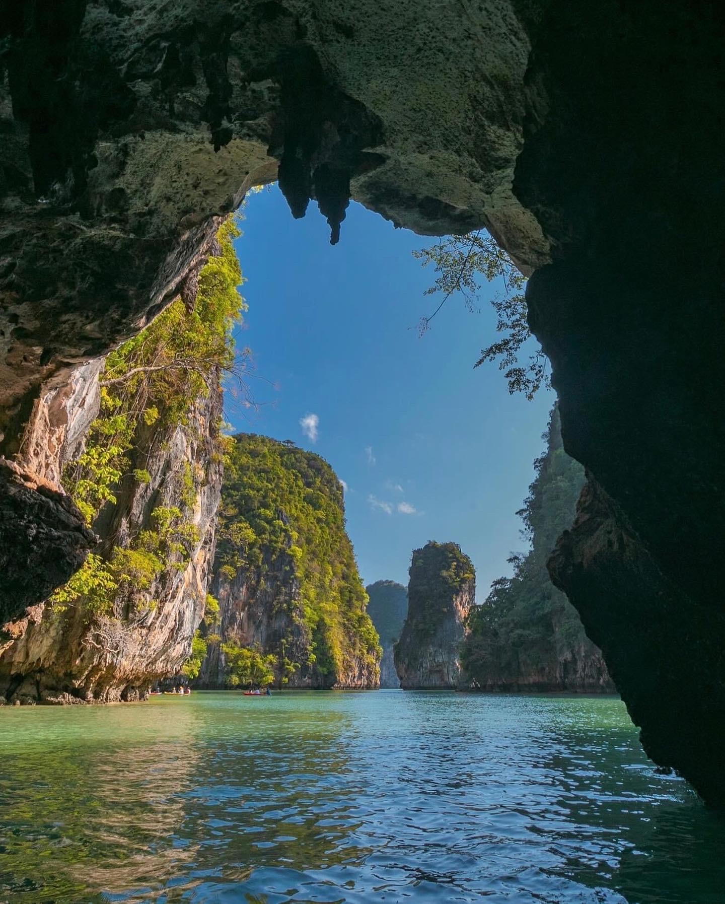 Phang Nga Bay + James Bond Island + Sea Cave Canoe Tour by Big Boat